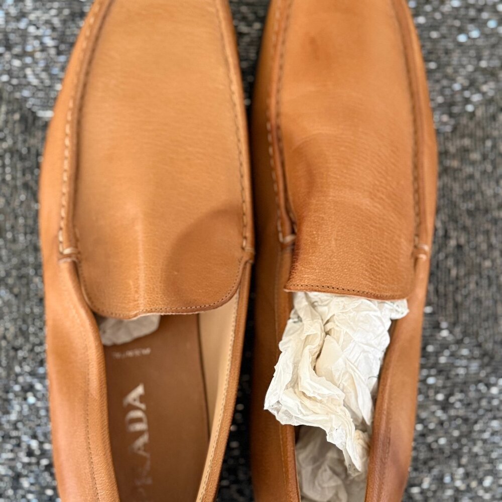 PRADA - Picture 2 of 4